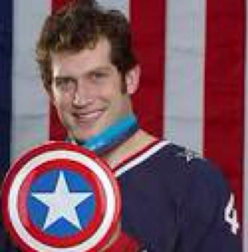 I'm David Backes, CAPTAIN of the St. Louis Blues.I play hockey, knock bitches the fuck out, score lots of goals.and i fuck bitches. I love the USA and dogs.