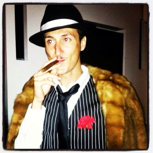 AlanAlan79's profile picture. pilota di divano