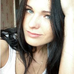 Одно из прекраснейших утешений, которые предлагает нам жизнь – то, что человек не может искренне пытаться помочь другому, не помогая самому себе.