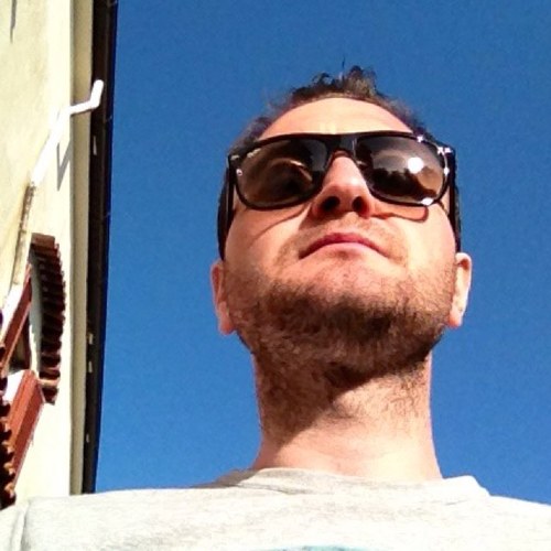 anmarcello's profile picture. Amante della fotografia, della musica, dello sport.