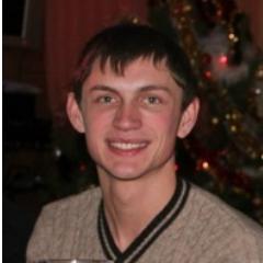 Дорожу семьей, люблю жену и дочь.