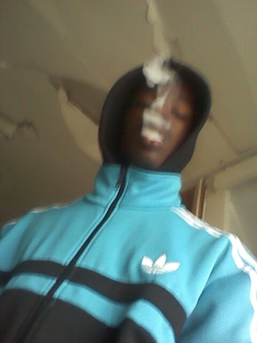 I just wanna touch da bitch fuck da bitch like her but i don't trust da bitch never on no sucker shit make here fuck another bitch