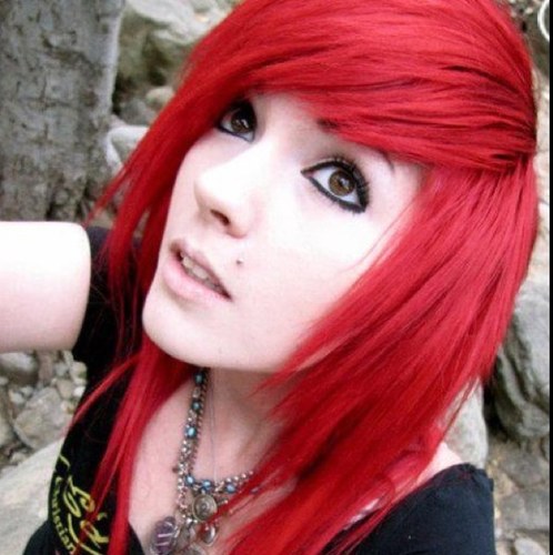 Hello everyone! My name is debbie, and today i am your waiter! cx i like to cuddle and hear PTV play! {Bisexual, Single} no hate!! ._. That is all.