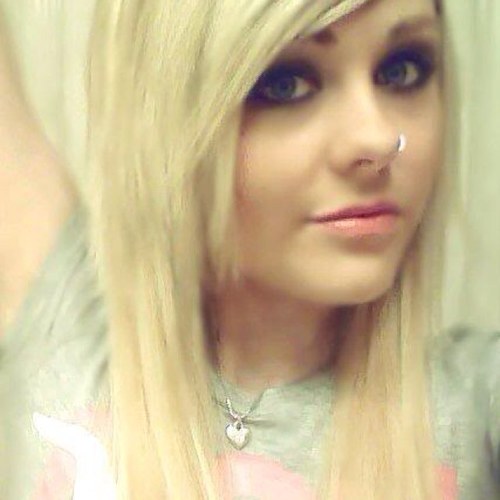 Fauxxxshitt's profile picture. Hey there sexy stuff;) I love you babes xD good luck dealing with me, i aint cheap xD You can follow, but you cant touch;) @xo_Ariana_16 |rp|