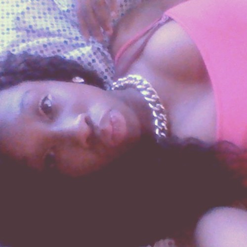 Dreaa Amor ,♥Sleepless days , Restless nights give a girl the right pair of shoes 'and she can conquer the world - Marlyn Monroe