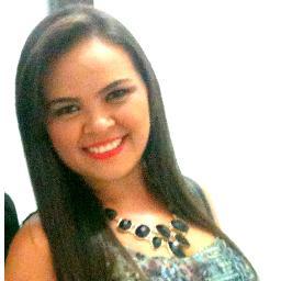 Sou como você me vê.
Posso ser leve como uma brisa ou forte como uma ventania,
Depende de quando e como você me vê passar.