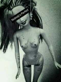 Estamos enfermas. No locas. La anorexia no es un juego,es matarte dia a dia lentamente para llegar a SER ).(     #THISPO (LL)