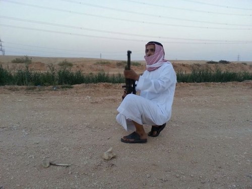 كنت أموت دائمًا علي سريري دون أن يعرف أحد أنني ماتت بالداخل أولاً.