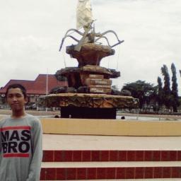 Lebih baik skill biasa tapi mental juara, di bandingkan skil juara mental engga ada :)
Bondowoso basketball player#8