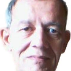 Consultor Linux/Unix, profesor en UNEFA, esposo de Gladys, padre de dos hombres, ingeniero electricista, aprendiz de humanista, sempiterno estudiante, crítico.