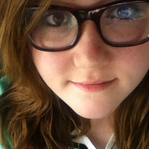 I'm kenzie c: I'm fierce and fabulous *weave flip* c;
