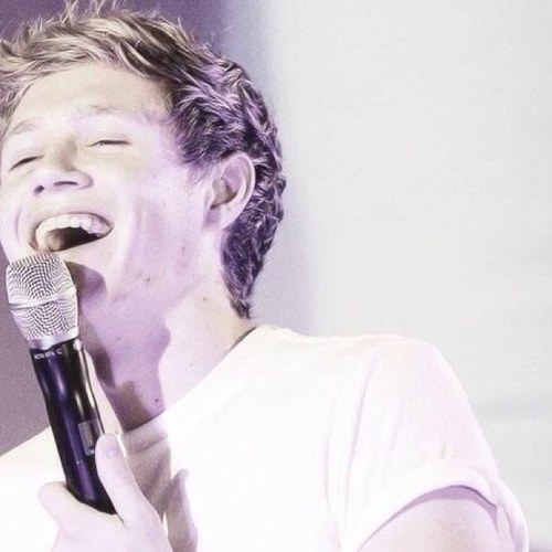 i just gave you a free follow now go follow @judgefulniall