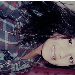 - Dias iguais não sei se estou perto ou longe demais, se peguei o rumo certo ou errado. Sei apenas que sigo em frente, vivendo dias iguais de forma diferente.
