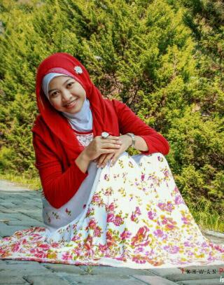 indahambarfitri's profile picture. fighting