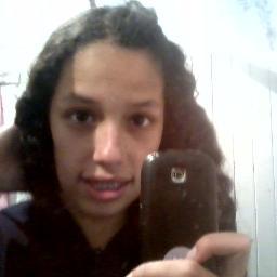 “A mulher mais feliz do mundo é a namorada do Saci, pois sabe que se levar um pé-na-bunda, quem cai é ele!”

Gostou Segue=D