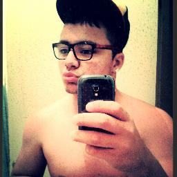 Santinsta de coraçao , jauense , 17 anos :))