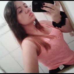 Deus, família, amigos, namorado, cantar, rir, brincar, curtir como se fosse o último dia ;)



seegue ae ? *-*