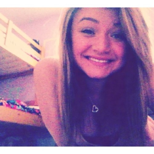 alexis_allen7's profile picture. Newark volleyball player. 14 years young . Country girls do it best . #teamsingle ❤