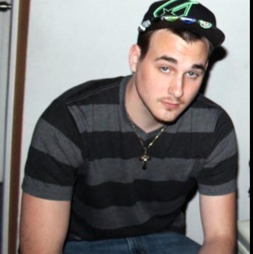 Im just a chill dude,,,,i only speak the truth. Follow me n ill follow back