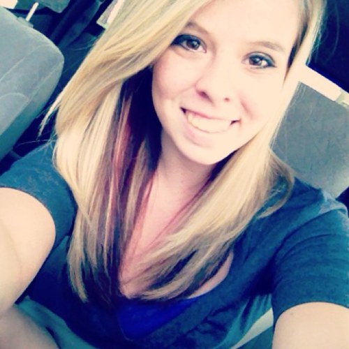 emileetowe's profile picture. No body said life was gonna be easy; in fact going threw each day is the hardest thing you can do.. But being with you makes it so much easier