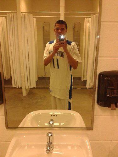 elastico24's profile picture. 