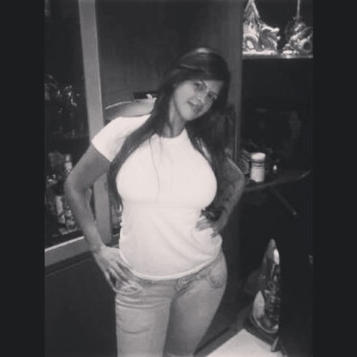 Yessi G