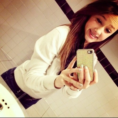 #Singlee Follow me:) I love Megan Musso!!