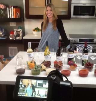 Being domestic and having a fabulous time doing it! Classically trained in design, hostess with the mostess & not afraid to experiment in the kitchen!