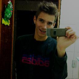 Estou sempre alegre. Essa é a melhor maneira de resolver os problemas da vida!