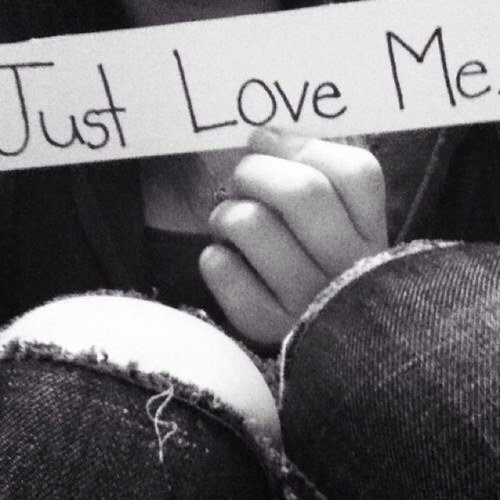 •Just a 17 year old girl who wants nothing more than to be loved•