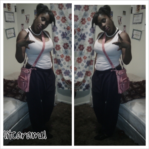 _Trap_Girl's profile picture. Y'all Hoes Hate Me Y'all Niggas Love Me So I Guess We Even , I hate A Fake Bitch But Love A Real Bitch y'all Don't Kno My Sturggles So :)