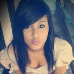 sou apenas mais um entre milhões de garotas tentando ser feliz,não me culpe pelos erros só estou tentando fazer o melhor, Eu Apenas quero ser FELIZ.
