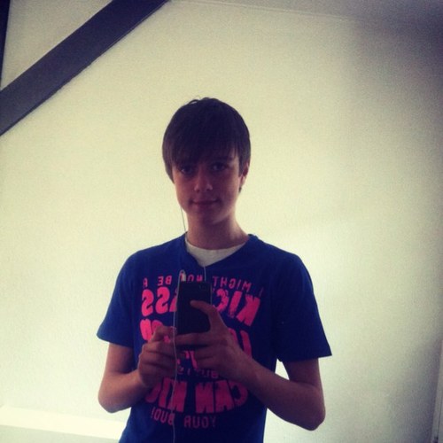 _Di_ON_'s profile picture. 