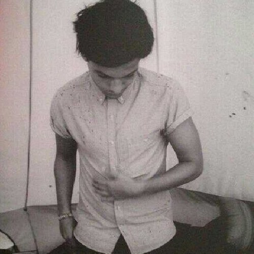 I am the diary Louis writes in {dm if you wanna talk, need someone or give ideas, will credit}