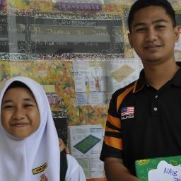 hye saye Puteri Nur Aina Yasmin.... nama fb AINA PATTESION.. add saye tau....100% saya approve....always smile