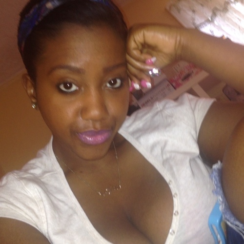 Instagram  xoxoshanaaa