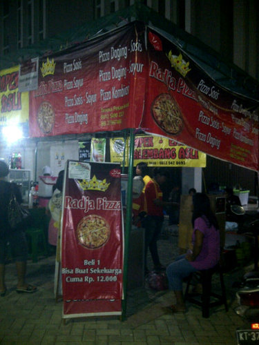 Pizza Sosis         Pizza Sayur Pizza Daging Pizza So-S Pizza So-D   Pizza S-D  Dlm ribuan... bisa DO nambah Rp5rb BB: 7EC09444