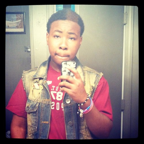 Rapper from bishopville sc follow me an listen to my misic help me follow my dream an become a rapper