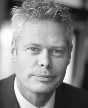 Expert in Project Portfoliomanagement (PPM) en Programma management. Mede oprichter en eigenaar van adviesbureau Intermedius. Organisator Golfwedstrijden UWV