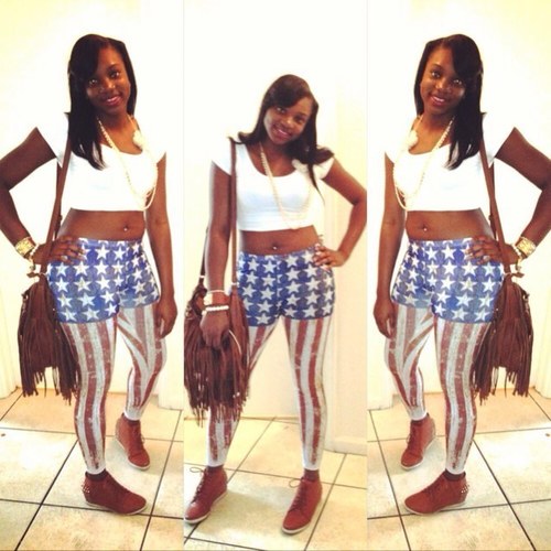 VARSITY C H E E R L E A D E R , Coconut Creek High School . Myi Girly,@PokeMyDIMPLES_ Got Me On This # FOLLOW ME & I'LL FOLLOW BACK !