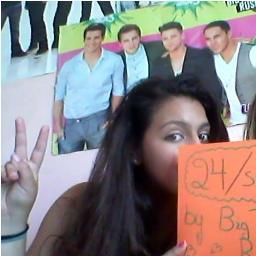 Είμαι RUSHER !!! τα πρότυπα  μου είναι  carlos james kendall logan και θα ηθελα να τόσο πολύ να τα γνωρίσω από κοντά !!!!! =D