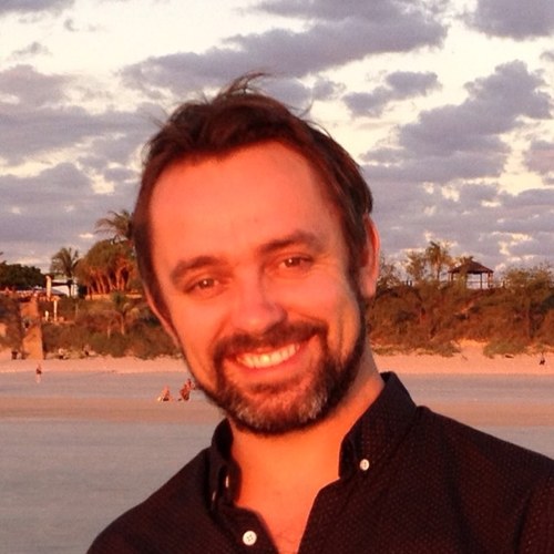 Founder and MD of @Adapptor. Director of @HatchdDigital. Tractor owner. Likes growing things.