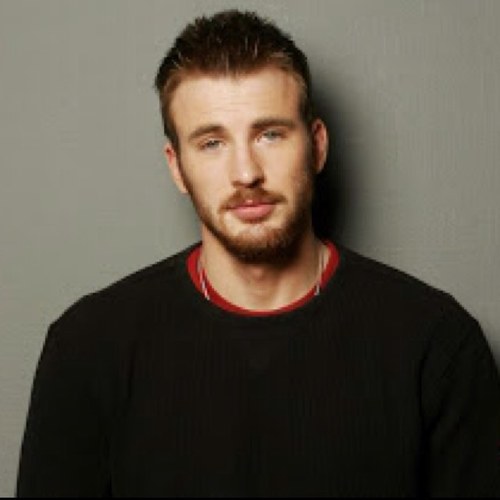 Official fan site for @ChrisEvans               Instagram @ChrisEvansFans1