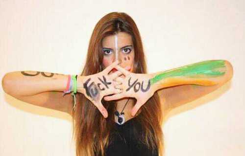 Siento admiracion por Marta Sanchez Rios (GH12mas1) apoyandola hasta la muerte y ahora a mi Susana Molona Ruiz (GH14) #Martista #Susanista. Martita me sigue
