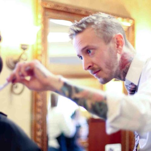 #Hairdresser and #musician. Husband and father. Trying to be better at the all of these things everyday.