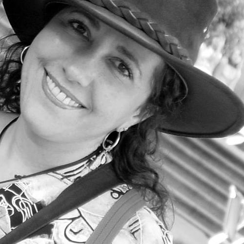 maytespina's profile picture. 