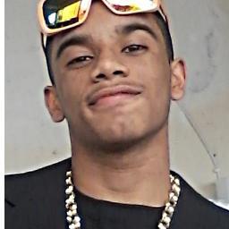 Sou Mestre De Cerimonia (Nao Tem Preferencia De Funk - Ostentação - Realidade - Putaria)
Se Me Seguir Eu Sego De Volta =D