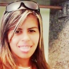 Nunca é tarde para lutar pelo que se quer, deseja ou ama. Nunca é tarde para vencer o medo, criar coragem e tomar a iniciativa.