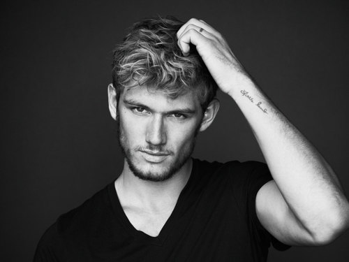 Daniel smith. Ravenclaw. ((DM only)) In love with @PansyParkinsonP [Muliti RP]