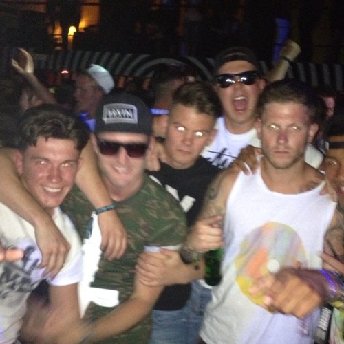 daveotully's profile picture. .